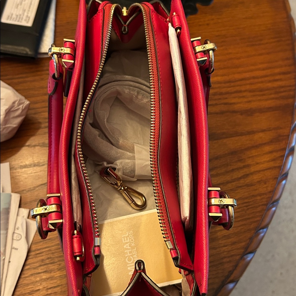Michael Kors MARILYN  Red Saffiano leather Satchel - Picture 10 of 10